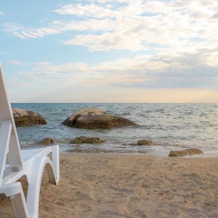 Apartments Zambratija With Sea View Екстер'єр фото