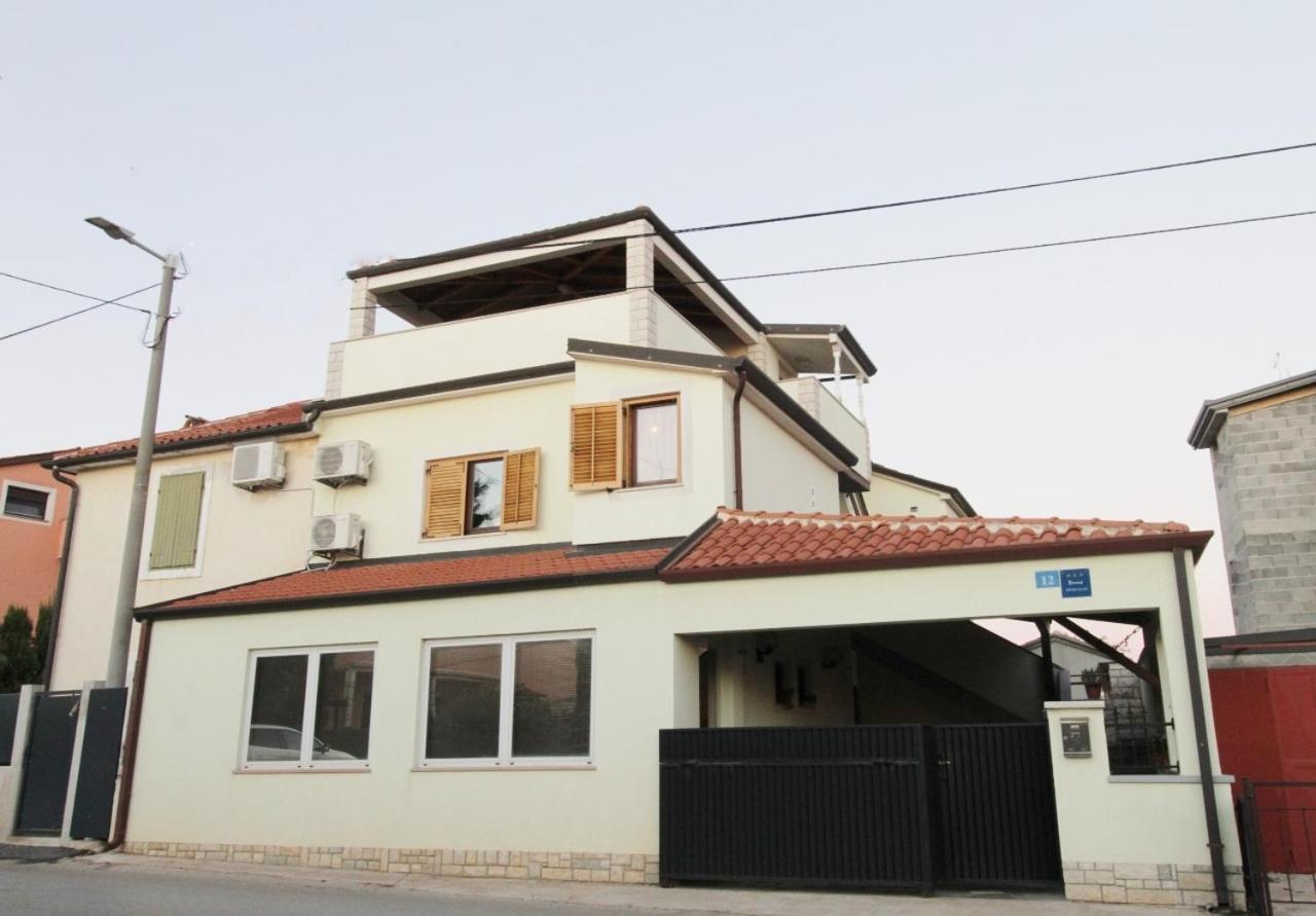 Apartments Zambratija With Sea View Екстер'єр фото