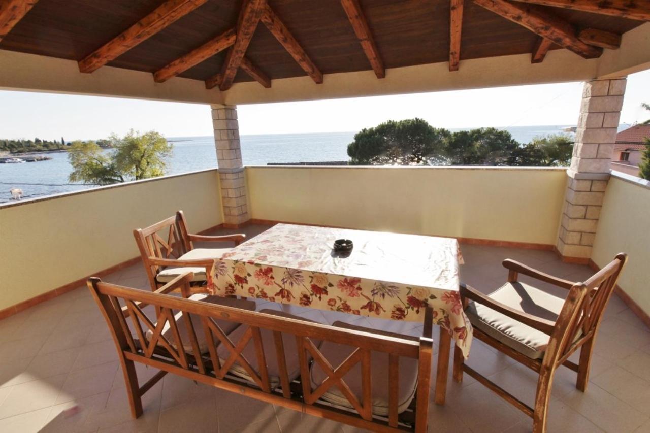 Apartments Zambratija With Sea View Екстер'єр фото