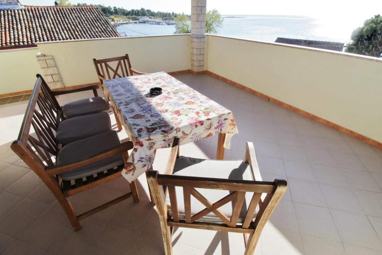 Apartments Zambratija With Sea View Екстер'єр фото