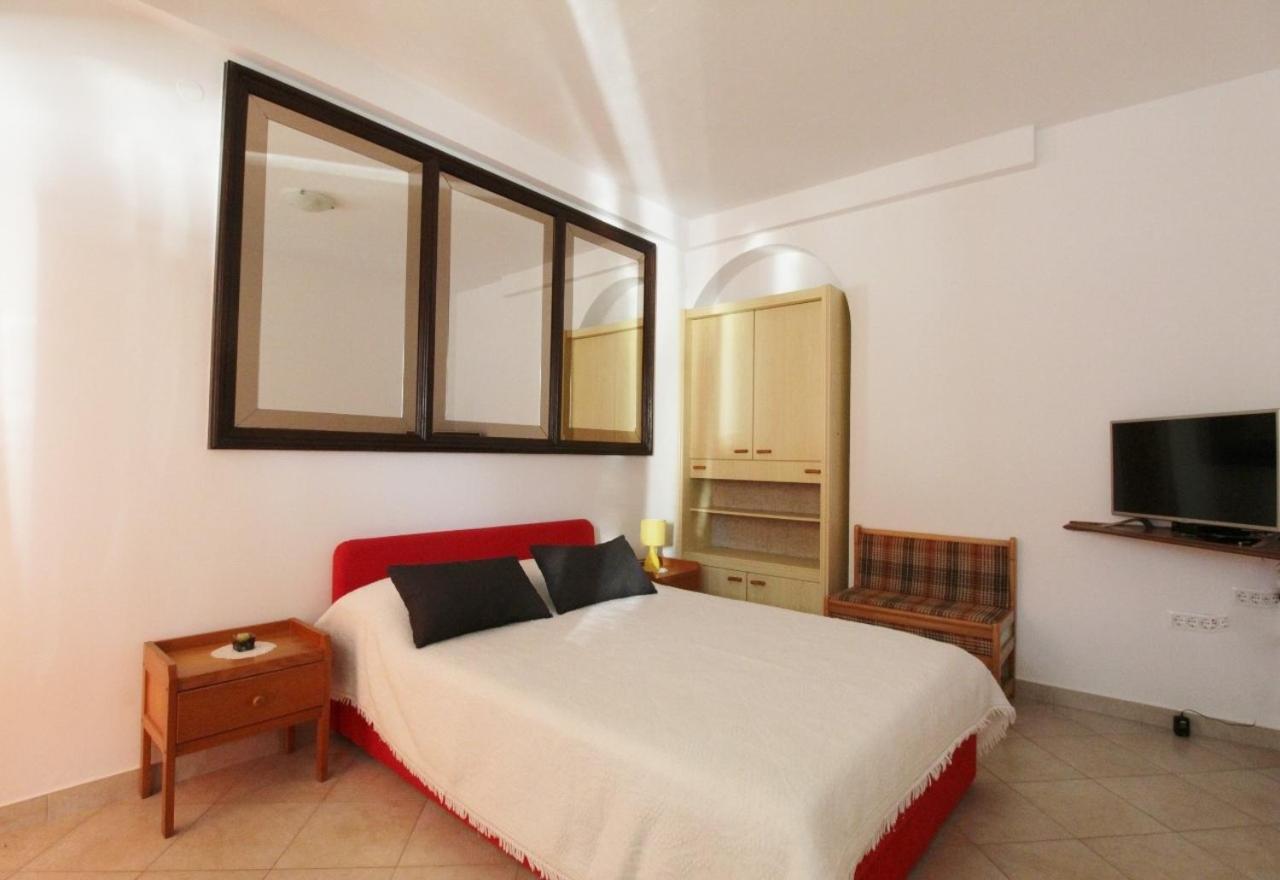 Apartments Zambratija With Sea View Екстер'єр фото
