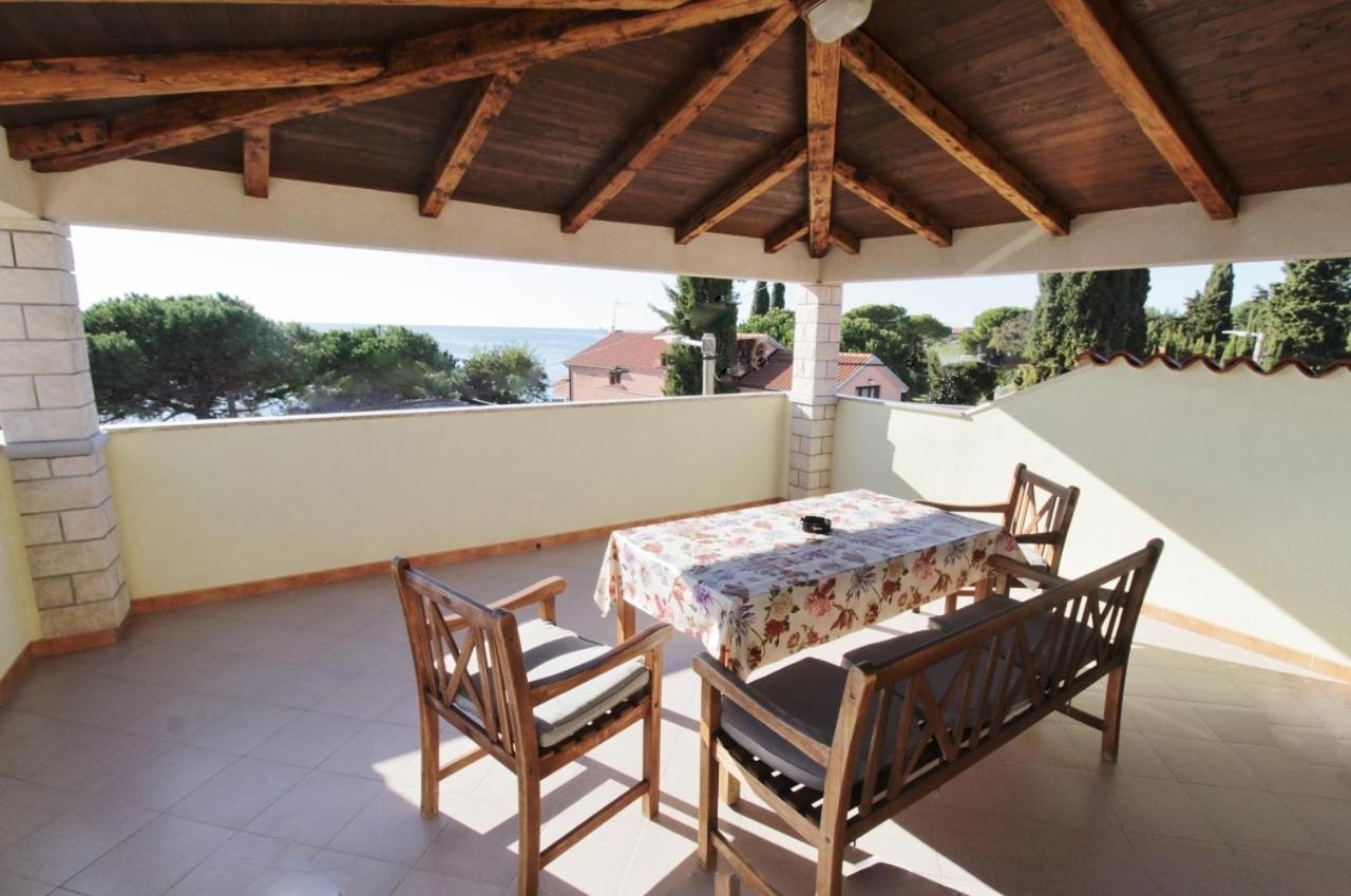 Apartments Zambratija With Sea View Екстер'єр фото