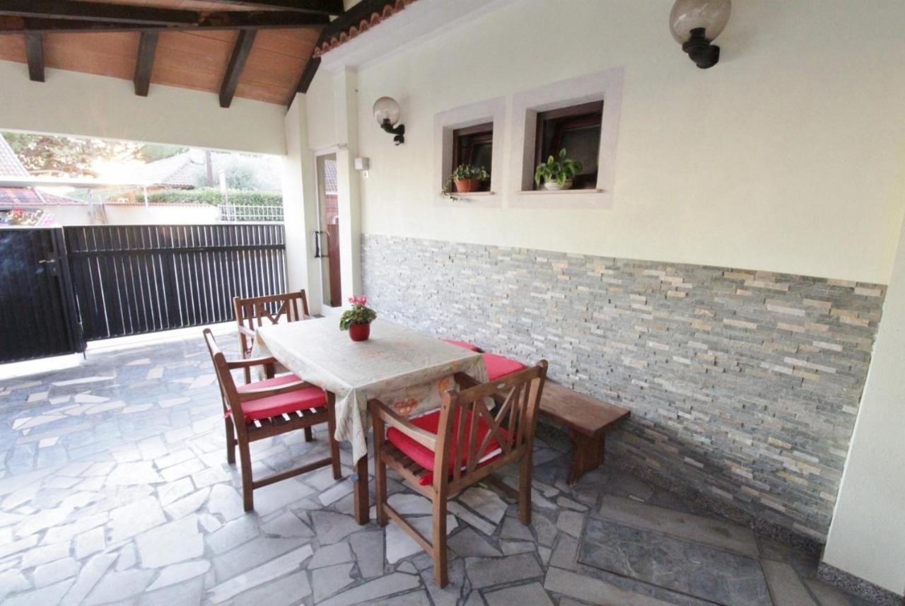 Apartments Zambratija With Sea View Екстер'єр фото